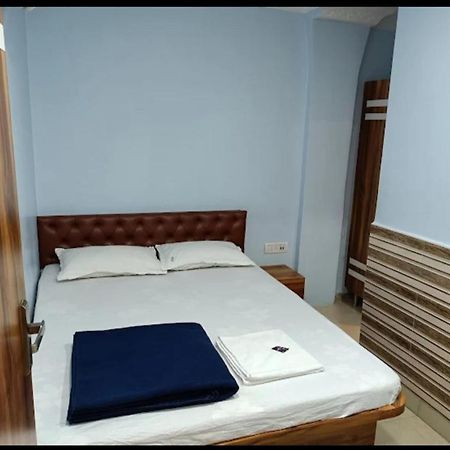 Kamal Lodge Калькутта Экстерьер фото